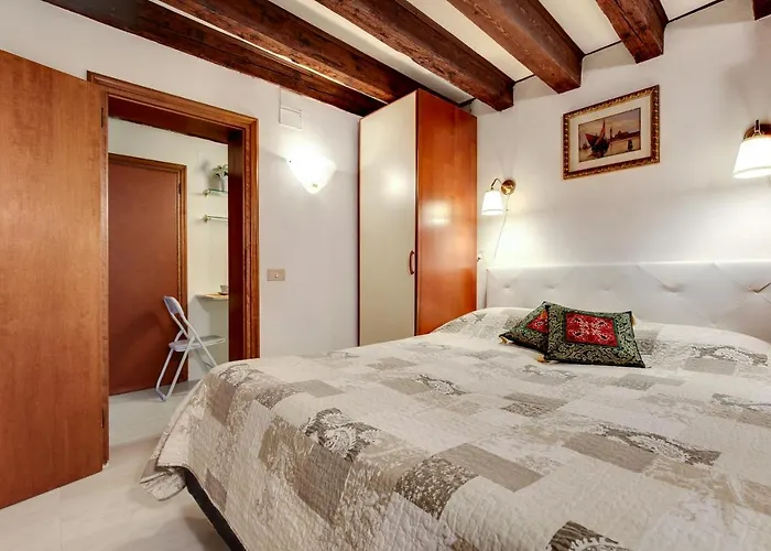 Leo Apartment Loc-03081